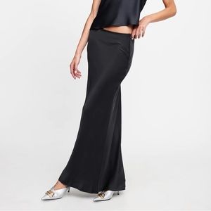 LONG SATIN SKIRT (LOW WAIST FIT)